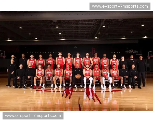 燃情季后赛：休斯顿火箭与波特兰开拓者，谁将点燃首胜硝烟？